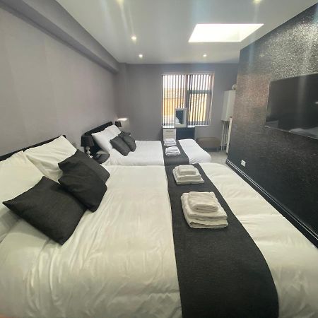 Boutique Blackpool 2 Bed Grey Apartment Sleeps 10 Bagian luar foto