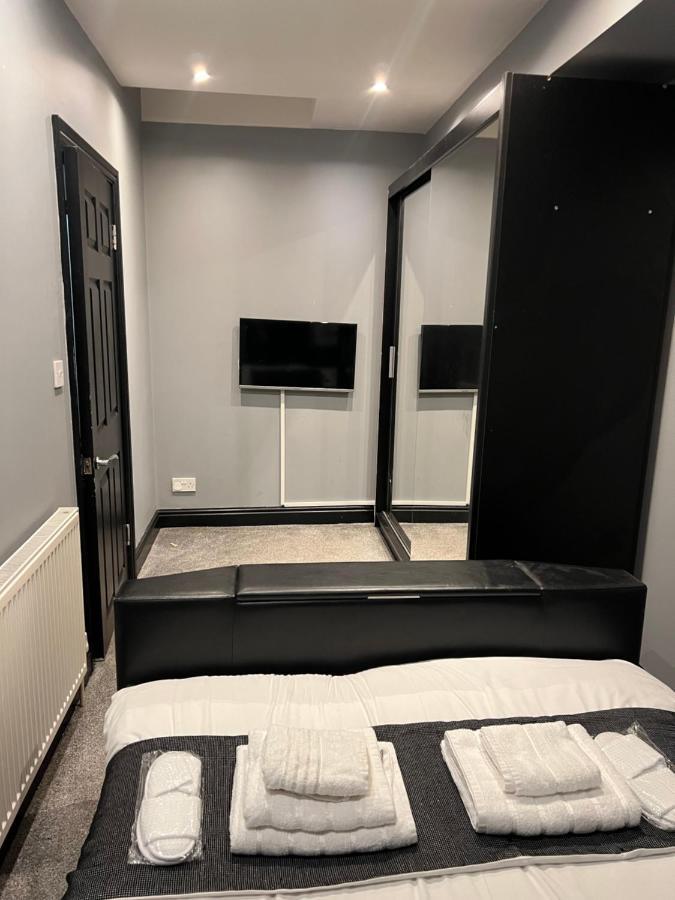 Boutique Blackpool 2 Bed Grey Apartment Sleeps 10 Bagian luar foto